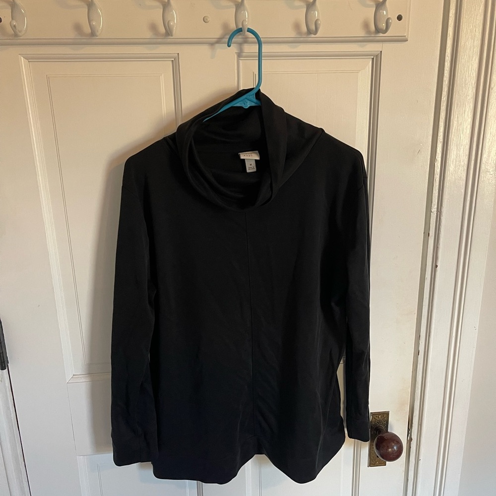 “A New Day” womens athletic turtleneck top
